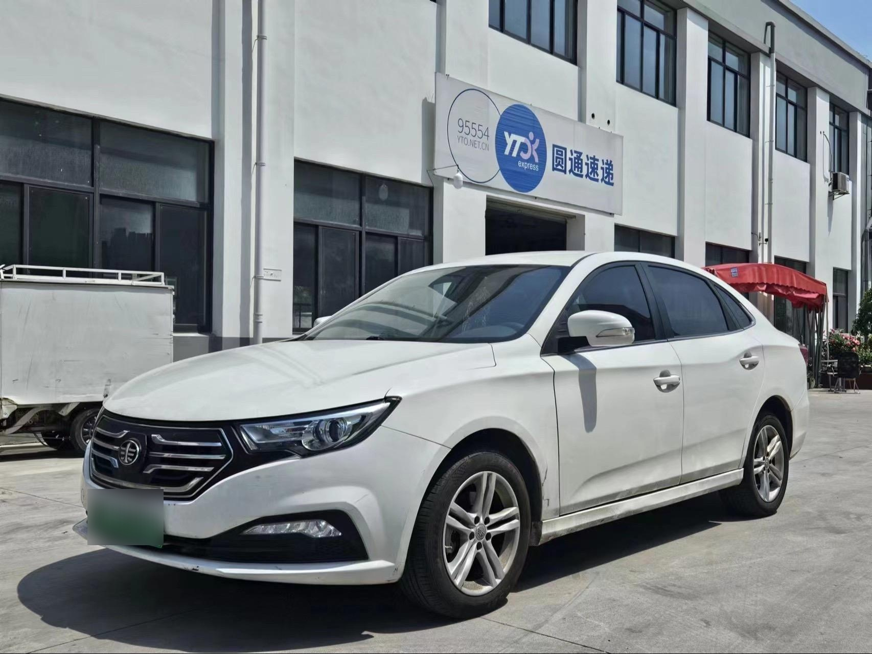 到店21年差几天上牌 奔腾b30ev400 安全行驶8万公里 原版车况