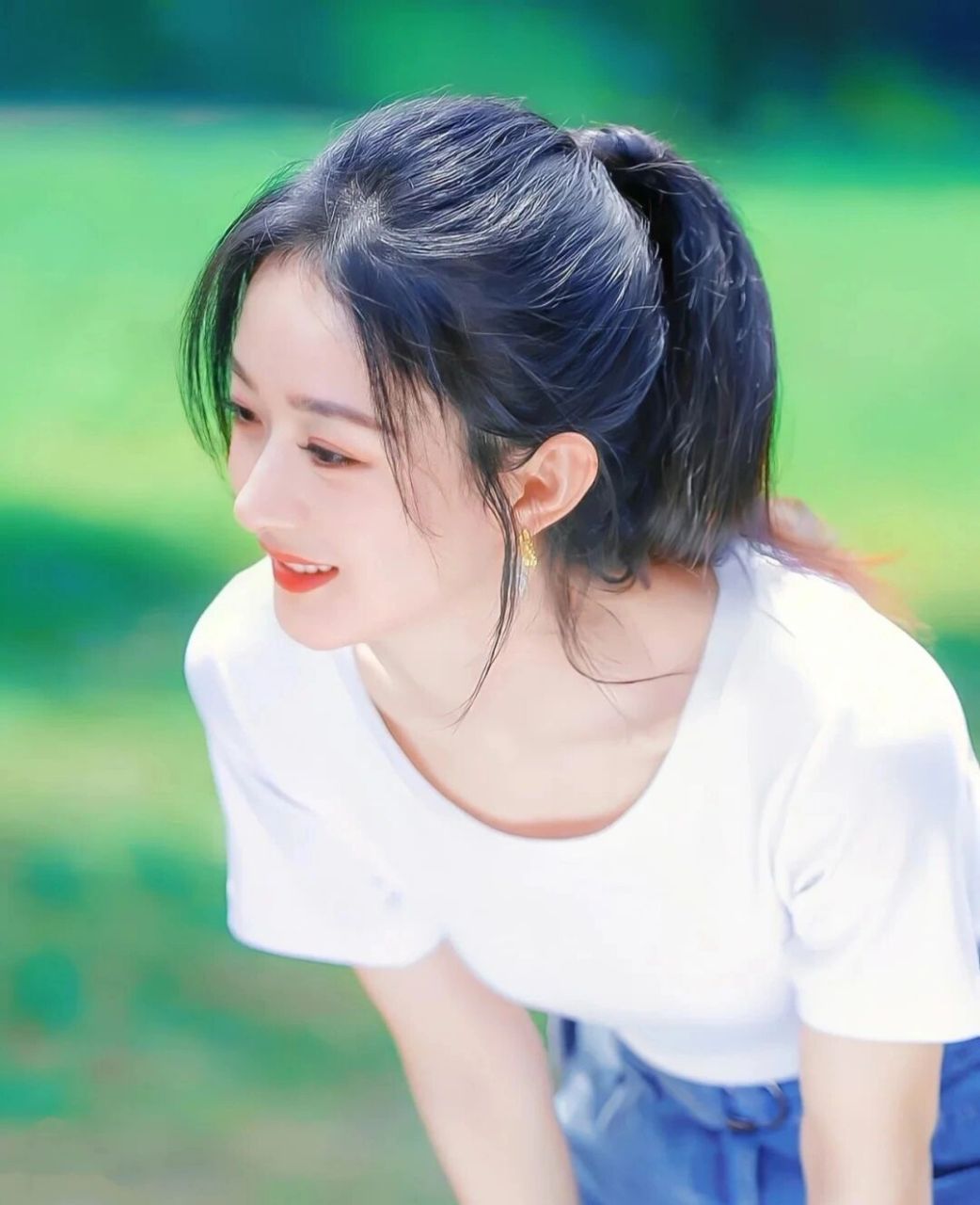 赵丽颖 主要有那么一位镇得住所有人且不挑事的大姐头,年纪大的不摆