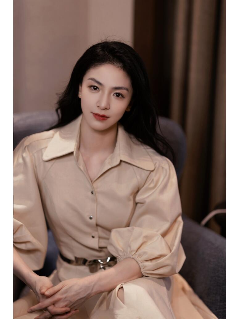 绝美舞姬唐诗逸获白玉兰戏剧表演艺术主角奖