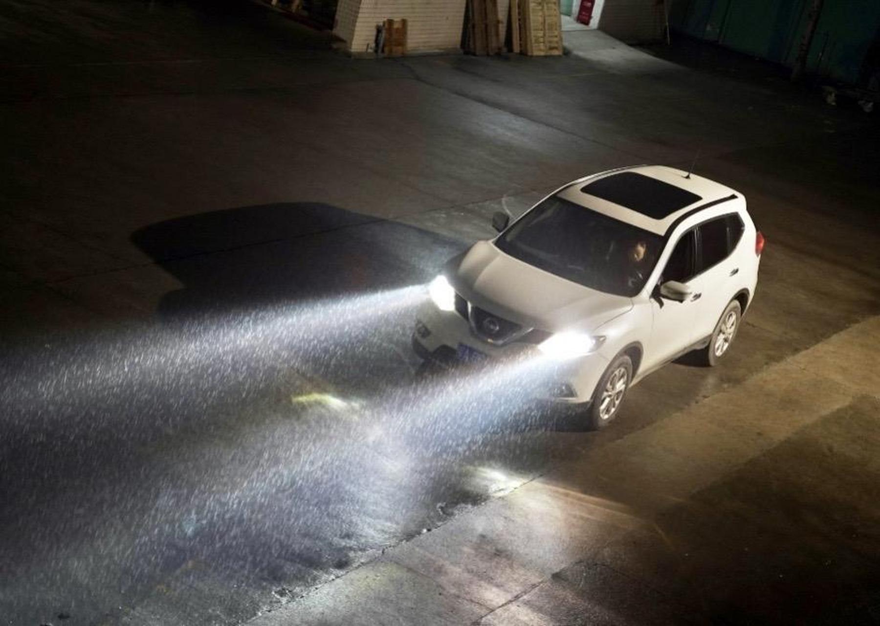 雨天夜间开车,看不清怎么办?
