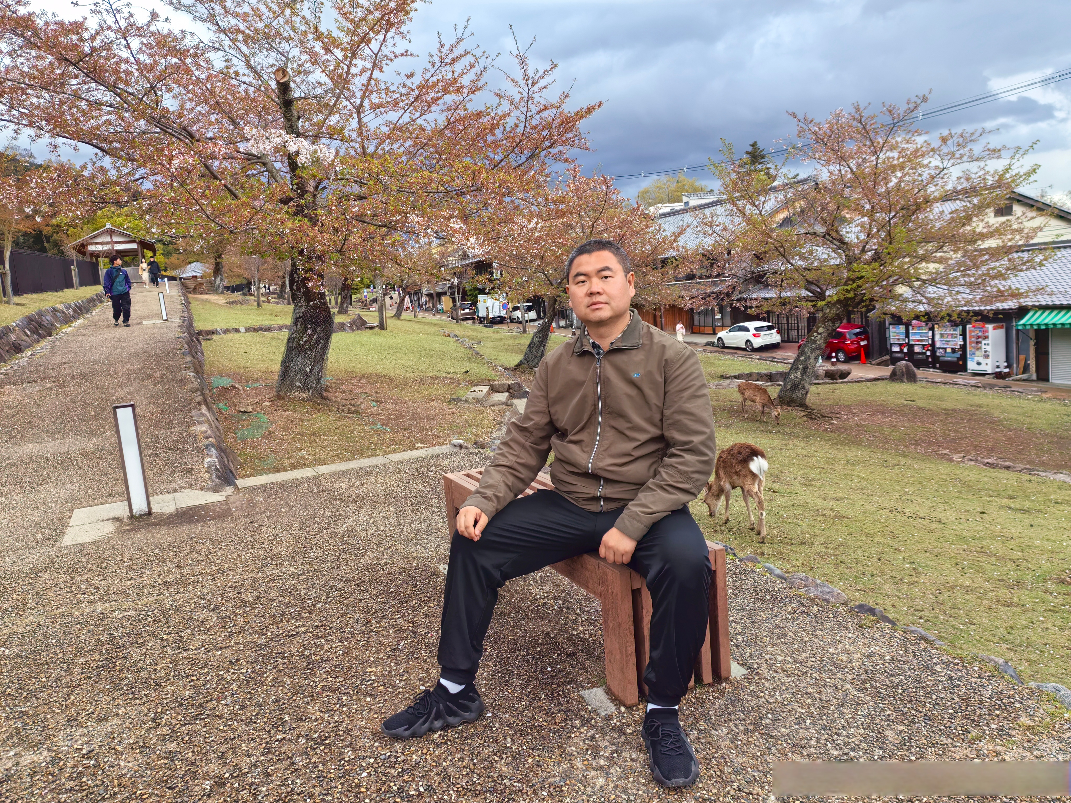 三笠山顶上,想又皎月圆日本奈良:漫步若草山