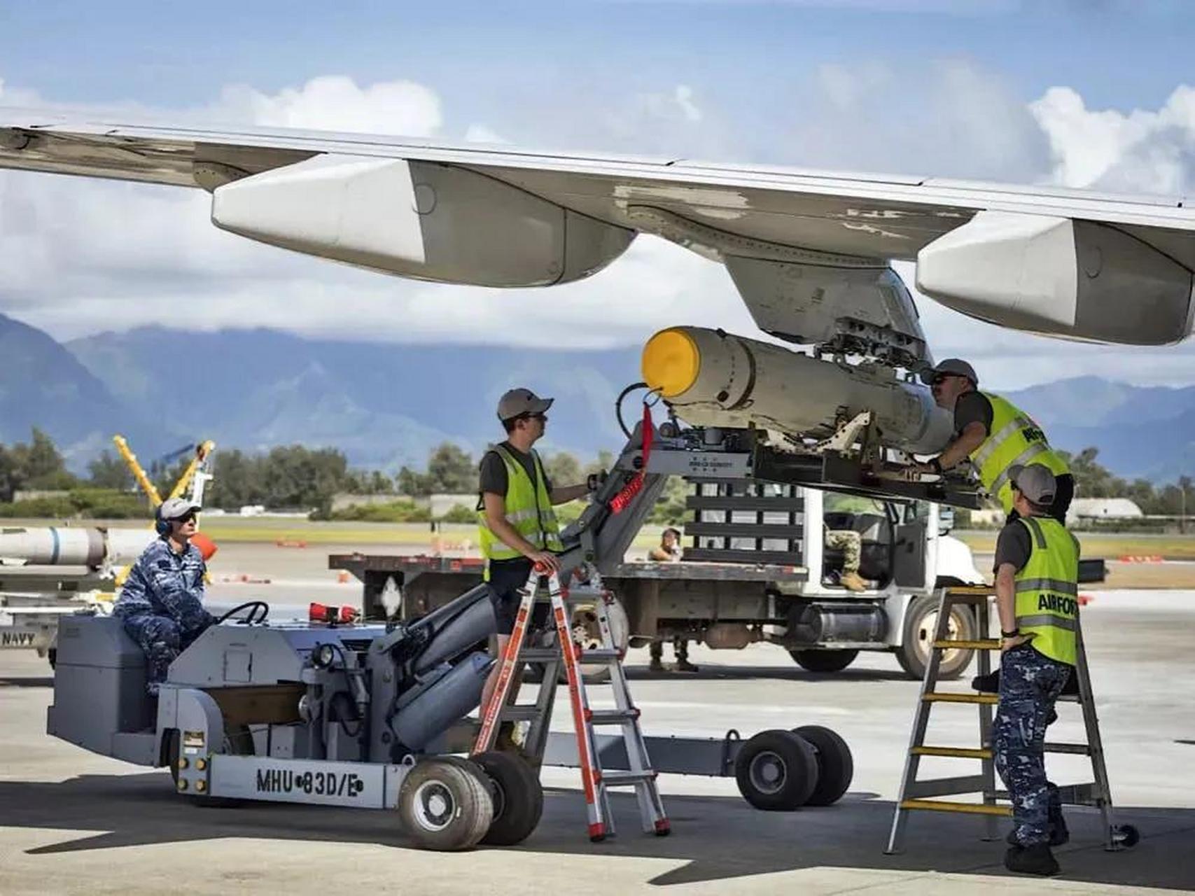 KQ-200反潜巡逻机图片