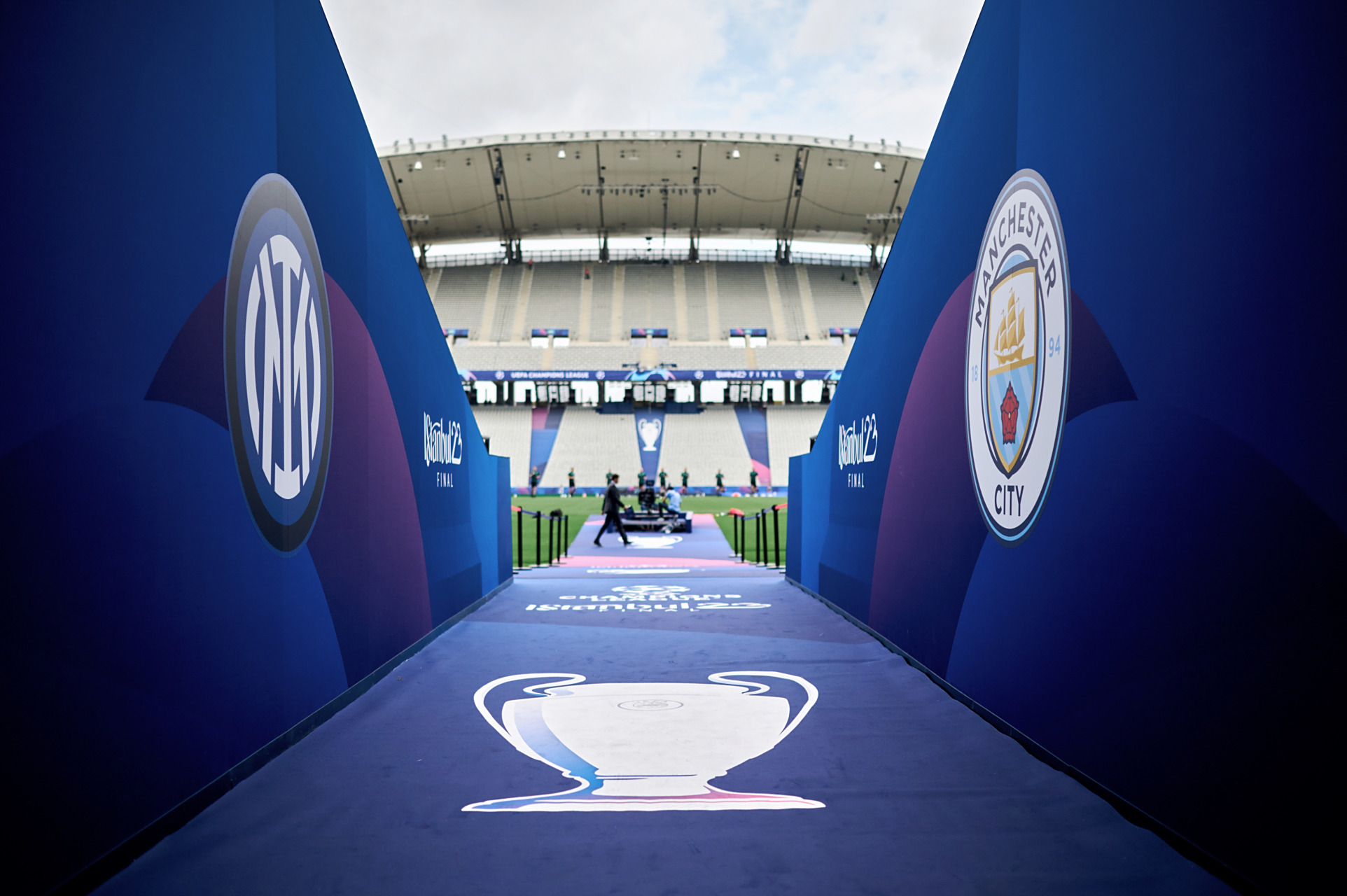 这就是我们今天的主战场——阿塔图尔克奥林匹克体育场9115  我们