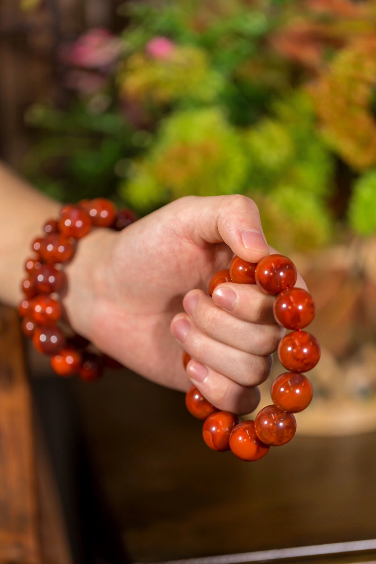 毕竟原矿品质的南红没有那么多 价格也是很性价比的款式!