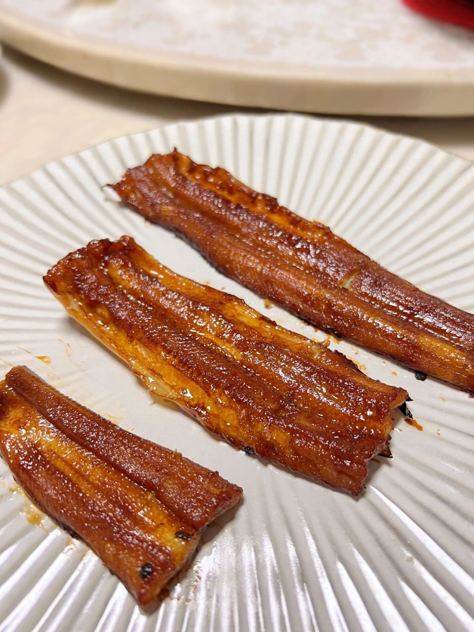 家庭版烤鳗鱼 简简单单的在家里制作烤鳗鱼吧 详情做法在图36615