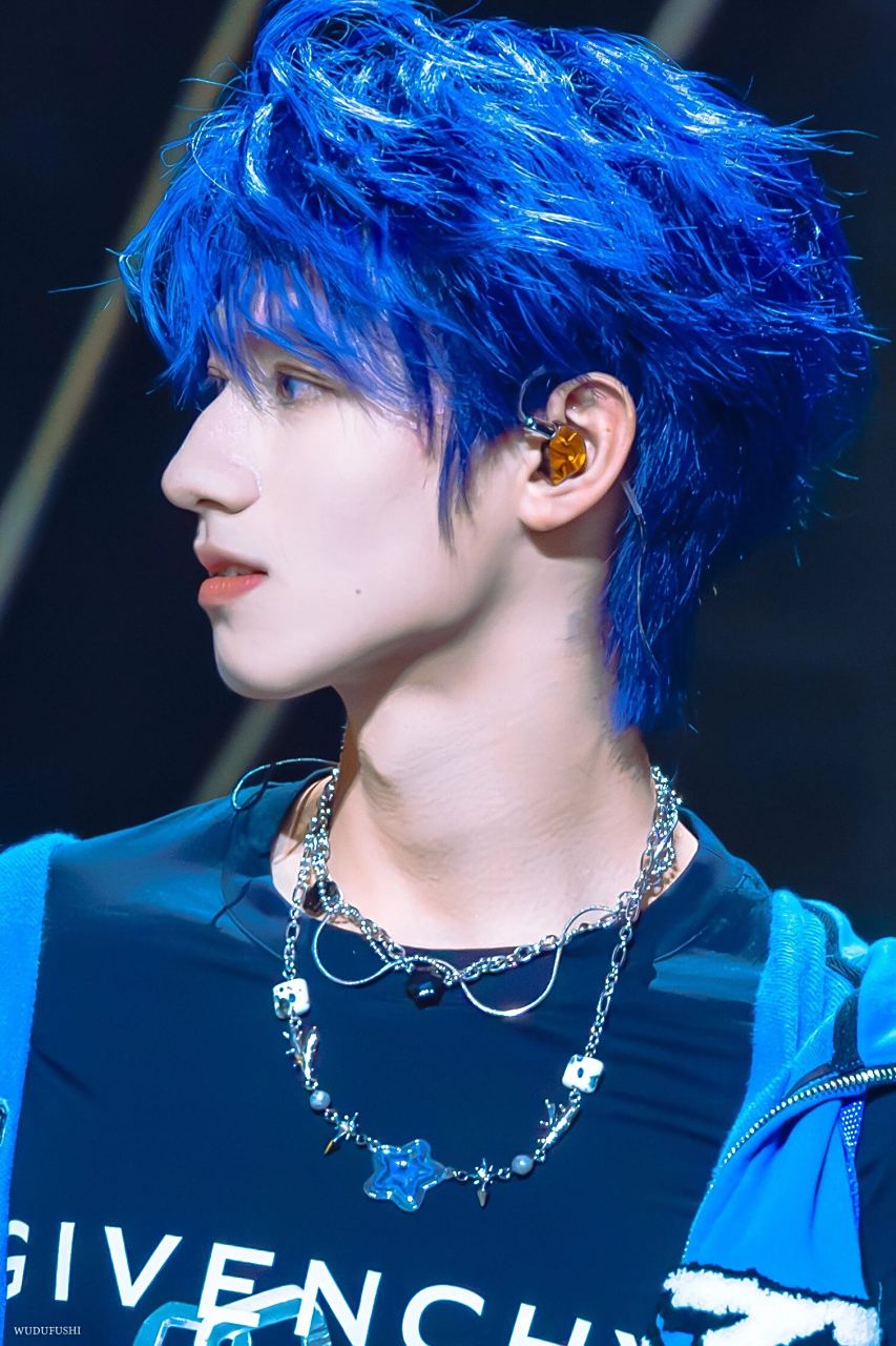 朱志鑫绝美壁纸第二弹 朱志鑫太帅啦 图源:微博