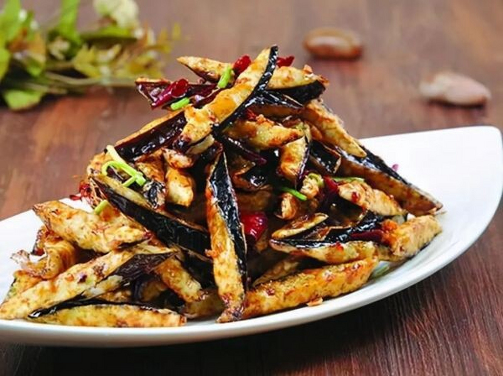 饭店备受欢迎的风味茄子,这几步不能忽略!