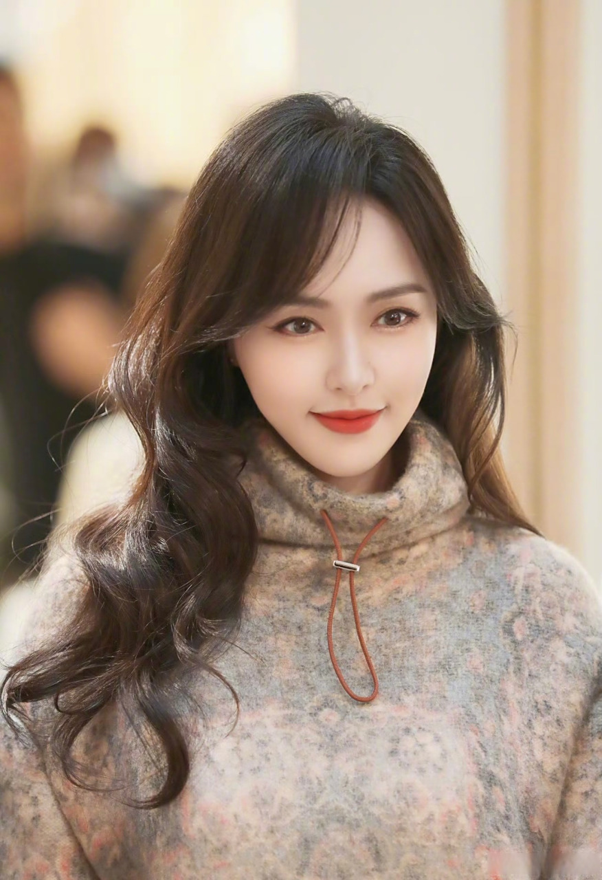 向全世界安利我家爱豆##唐嫣1206生日快乐# 从那年闯进无数人的心中