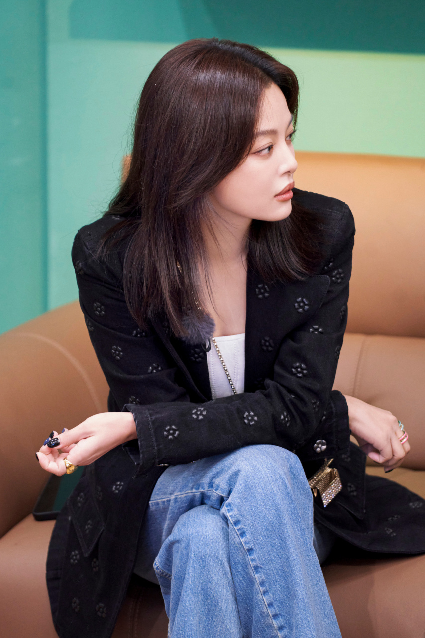 辛芷蕾# 中午12:00点《花少好友记》唠嗑继续~和辛芷蕾02一起回忆