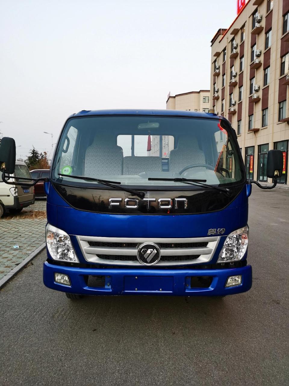 福田奥铃tx宽体平板五十铃中冷增压电喷发动机