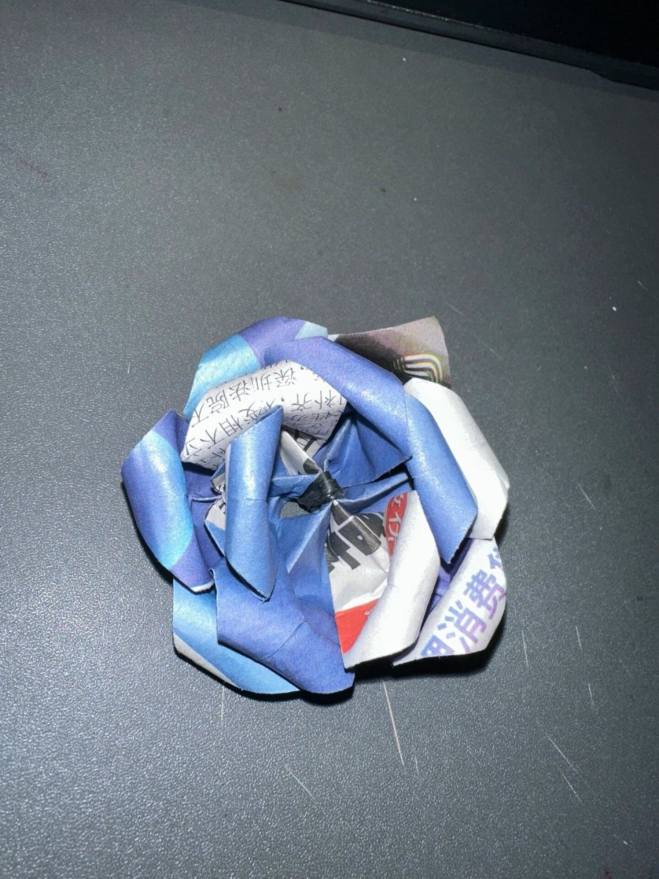 湿毡羊毛毡 贴箔and生物面料制作 湿毡羊毛毡根据自己想要的图案层层