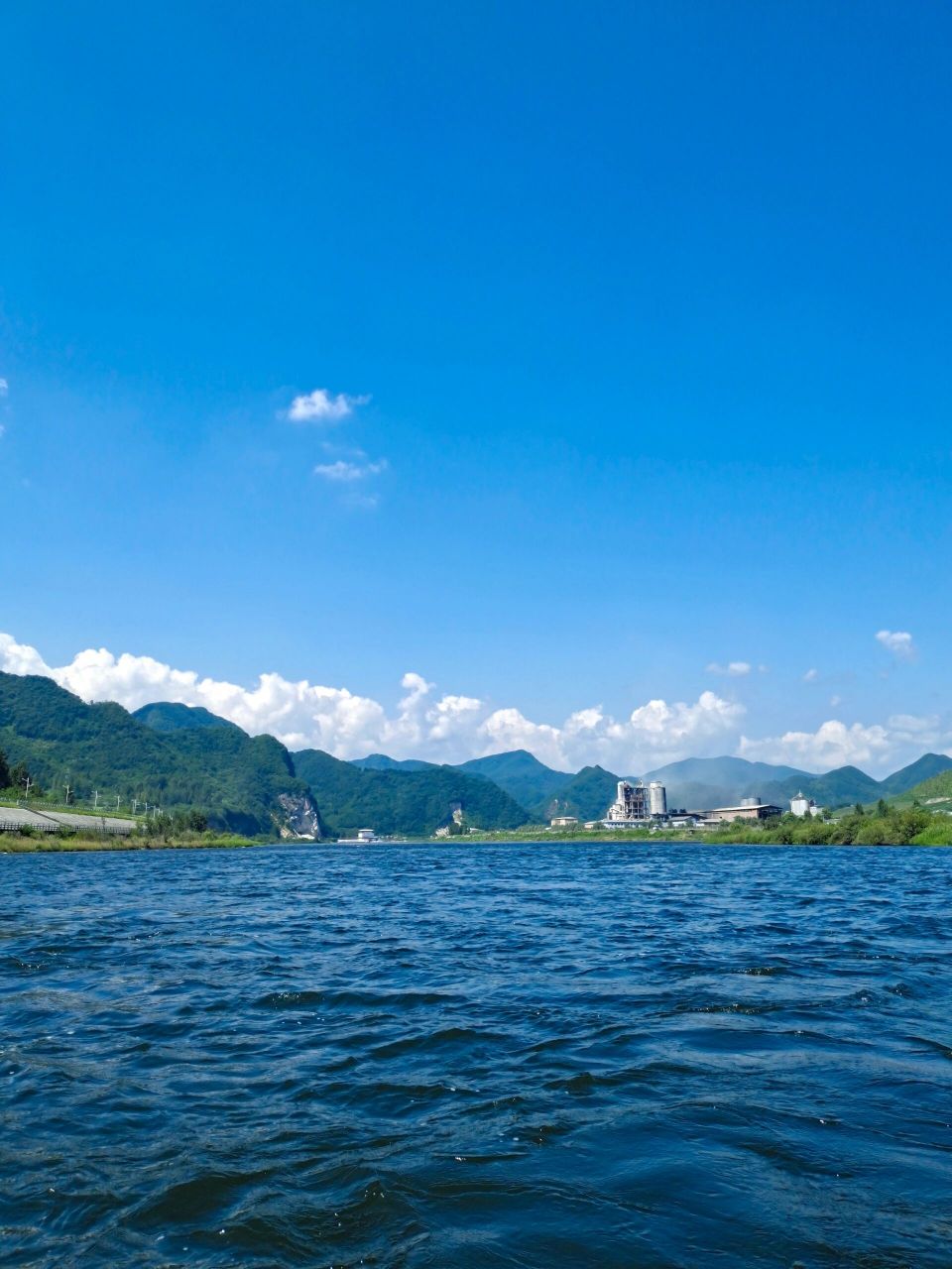 集安旅游攻略9015/路线77景点 来看朝鲜 【行程】 羊鱼石景区