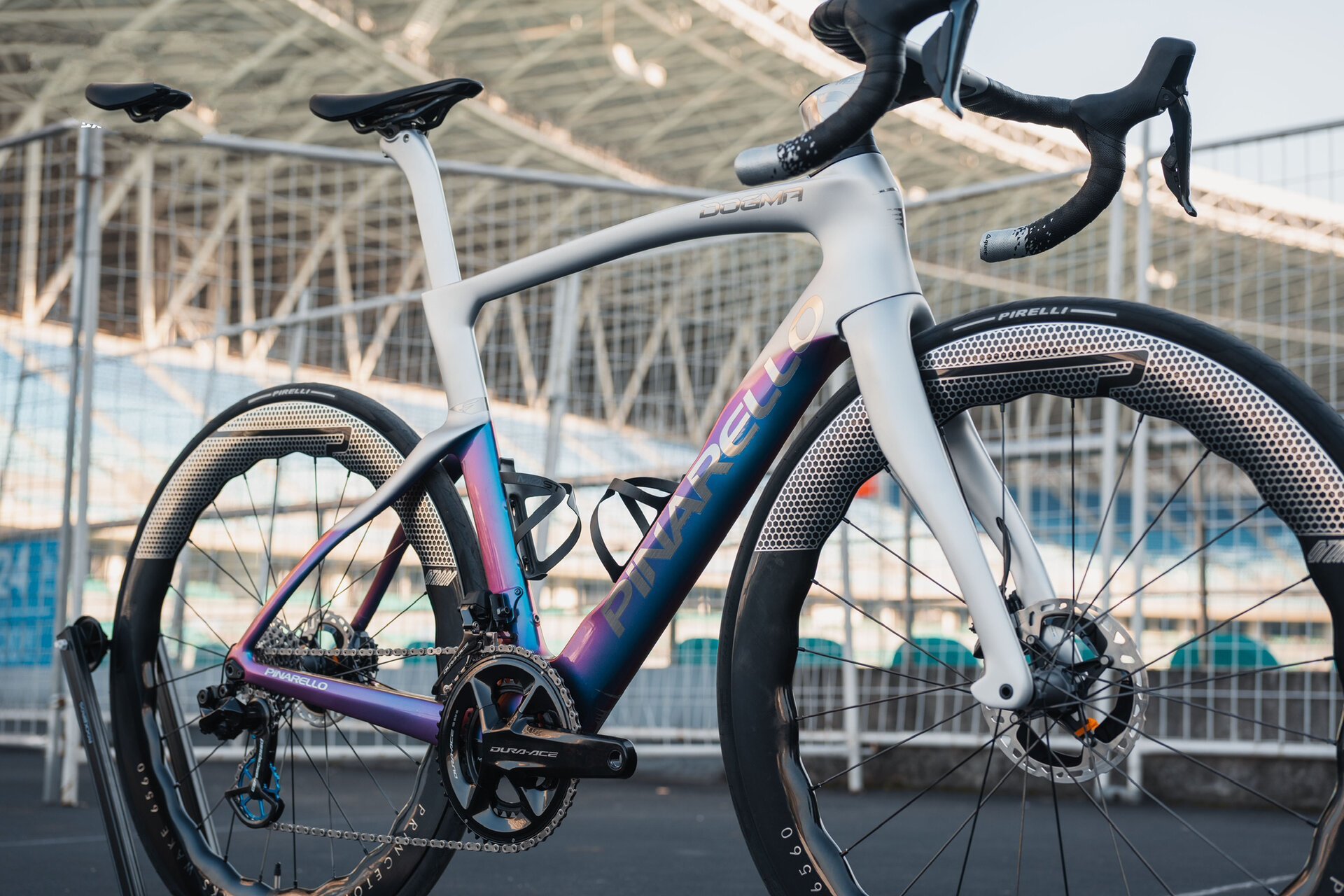 「如此这般帅气的公路自行车(2)」 整车大图请看上条 满满的细节感!太