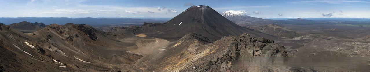 汤加里罗火山图片