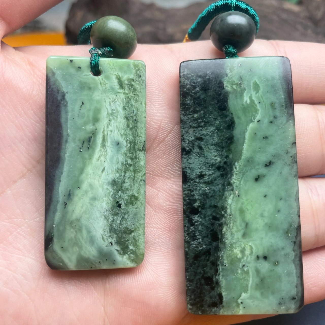 泰山玉特色玉料——花斑玉(翠斑玉) 泰山花斑玉平安无事牌,随心形状.