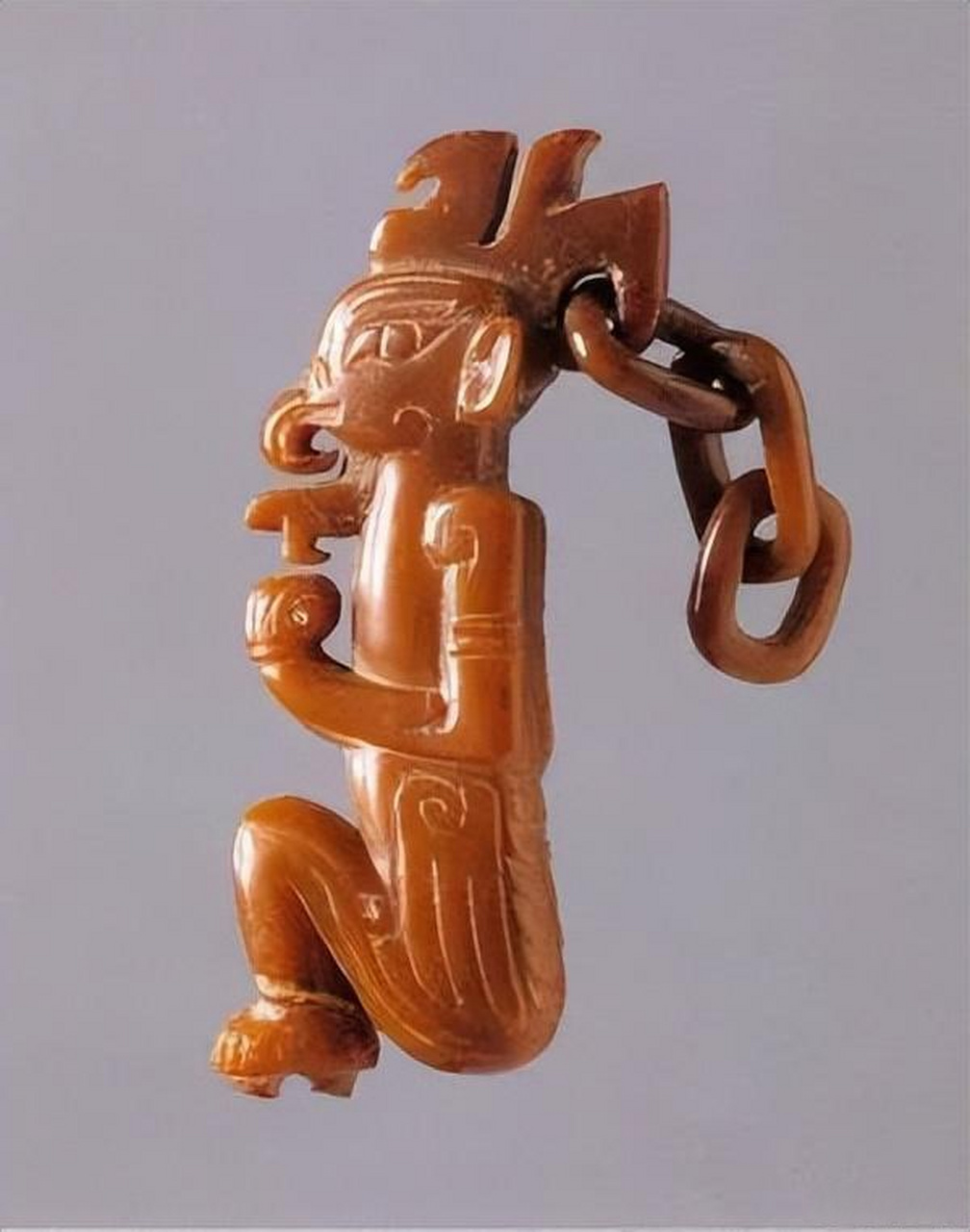 古玉#江西出土的商代活环玉羽人,最早的活环,国宝!