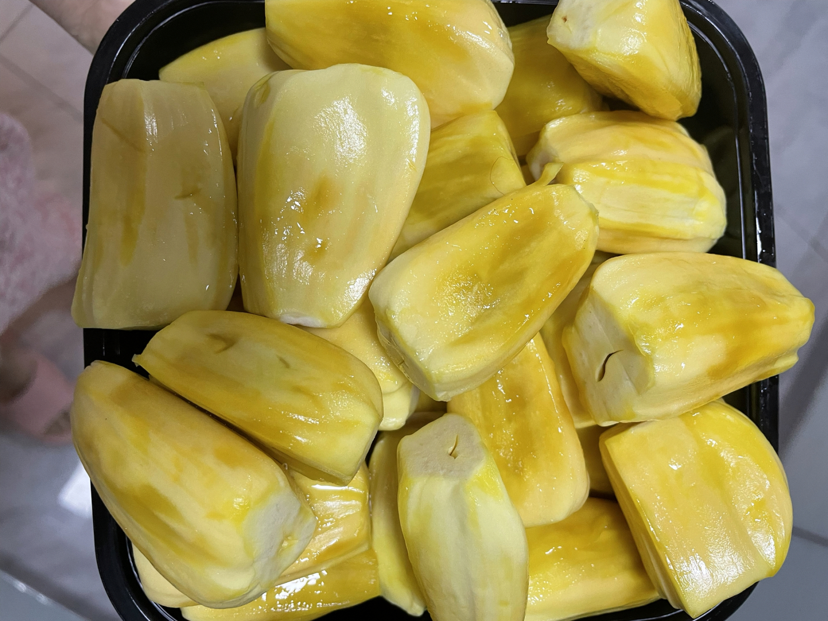 菠萝蜜这样是坏掉了吗?