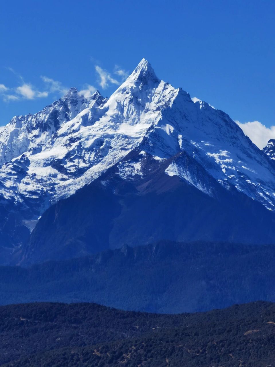 梅里雪山 | 各山峰信息详解  关于梅里雪山,网上有很多资料介绍,也有