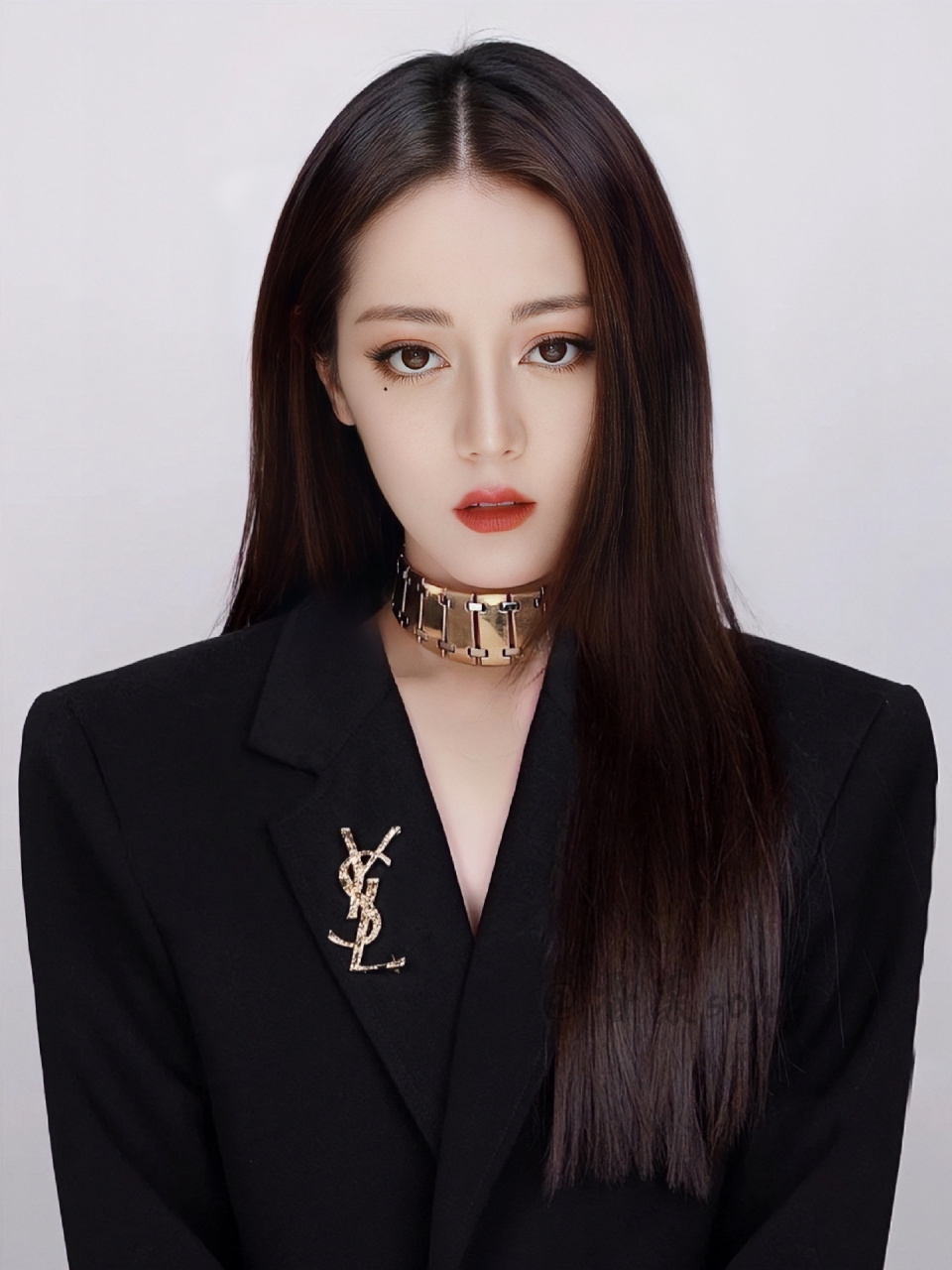 女明星证件照|迪丽热巴 热巴快去演霸总!