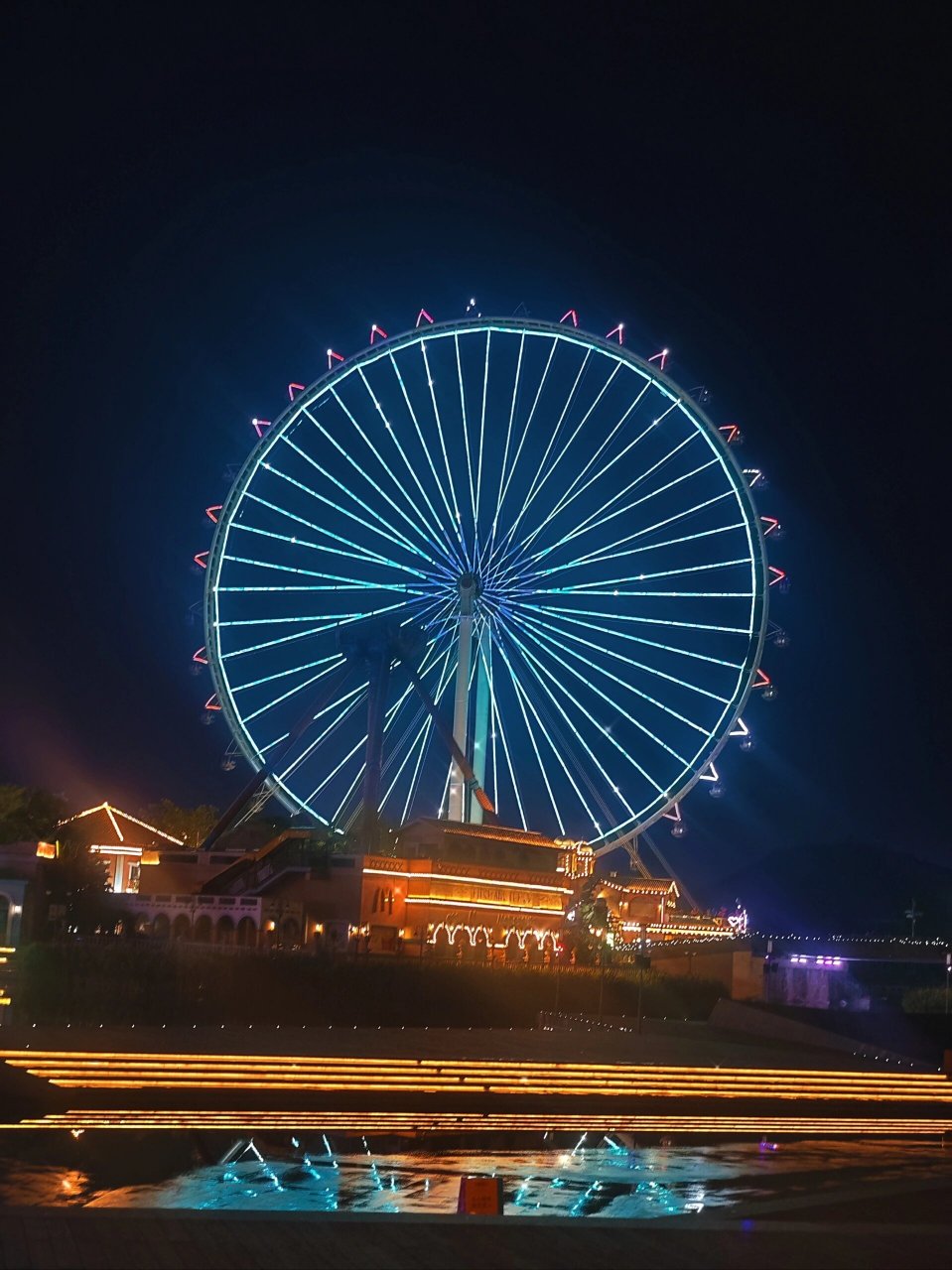 顺德欢乐海岸的摩天轮99 ?夜景真的好好看~ ?我们一起去旅行吧 ?