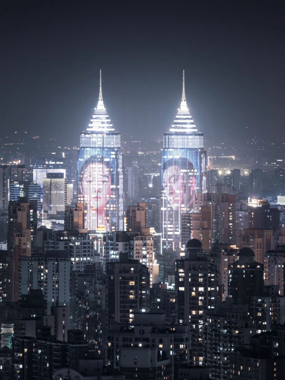 上海月星环球港双子塔项目由英国著名的chapman taylor建筑事务所设计