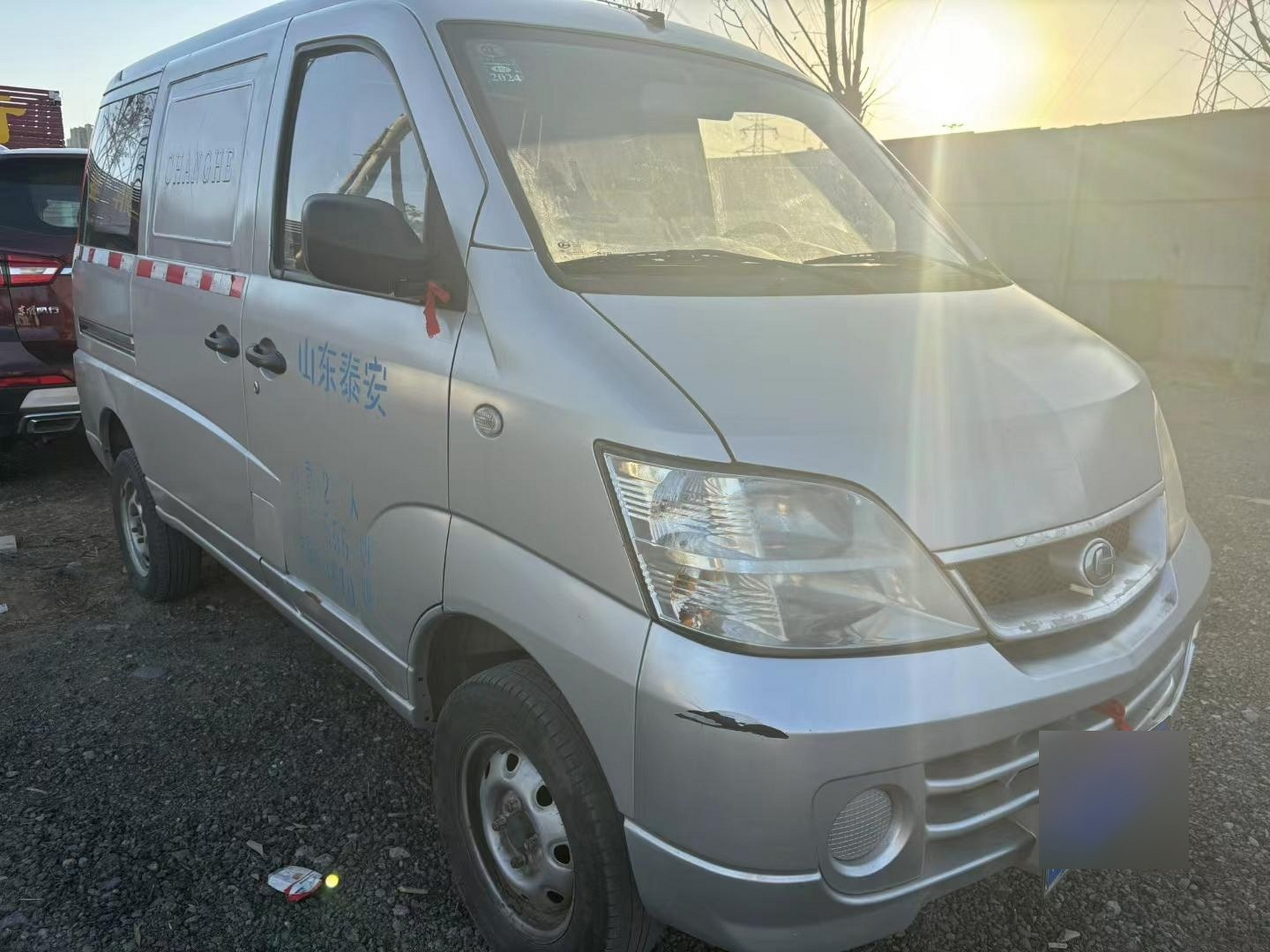 16年昌河两座封闭式面包,盲窗,原版原漆一手车,实表六万,没出力,价格