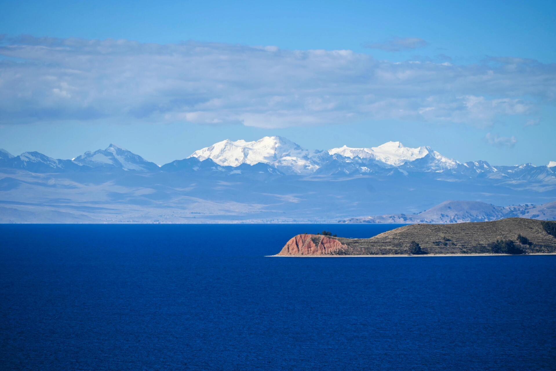 titicaca的的喀喀湖～南美洲印第安最美湖泊 titicaca 一个可以看雪山