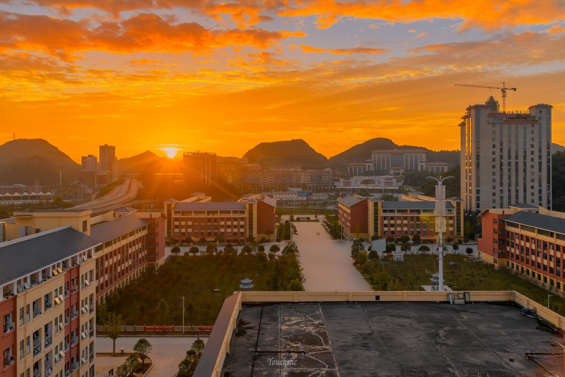 花溪大学图片