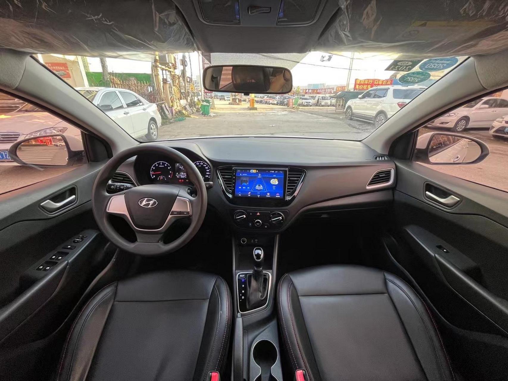 2019年现代悦纳,1.