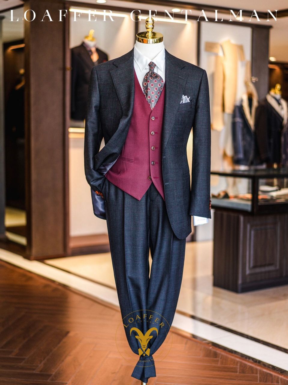 西装鉴赏|复古优雅95威尔士亲王格灰色西服 loaffer作品|高审美的