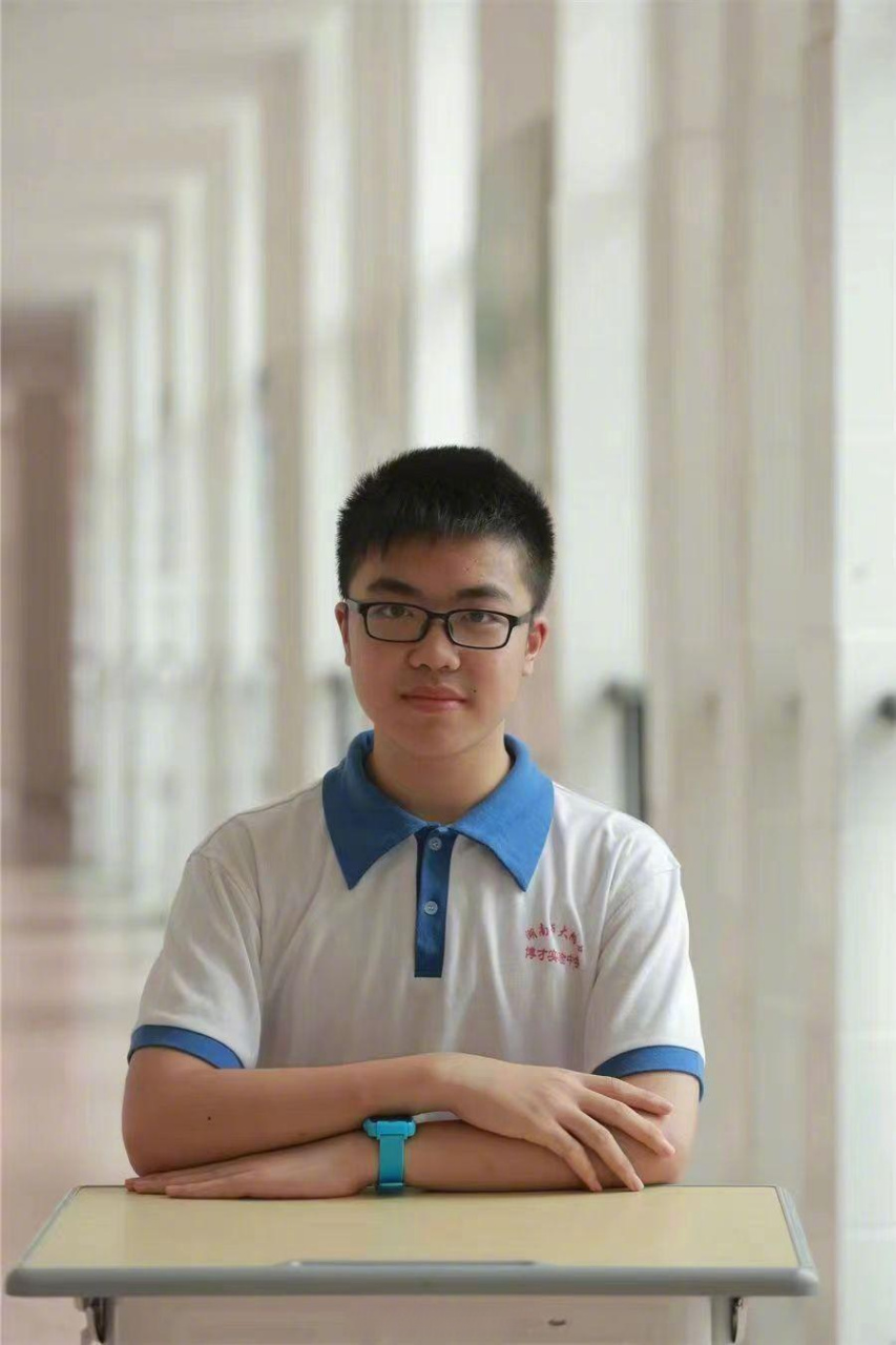 【长沙14岁少年入选中科大少年班,这位少年学霸是怎样养成的?