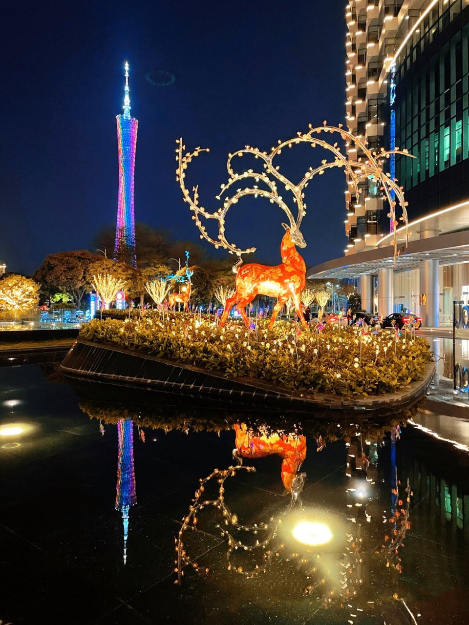 感觉天德广场是广州最唯美夜景91太美了!很童话,很浪漫的感觉!