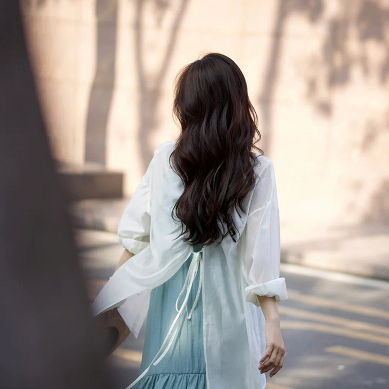 美女背影头像 这组头像充满青春与美好,对生活的热爱.