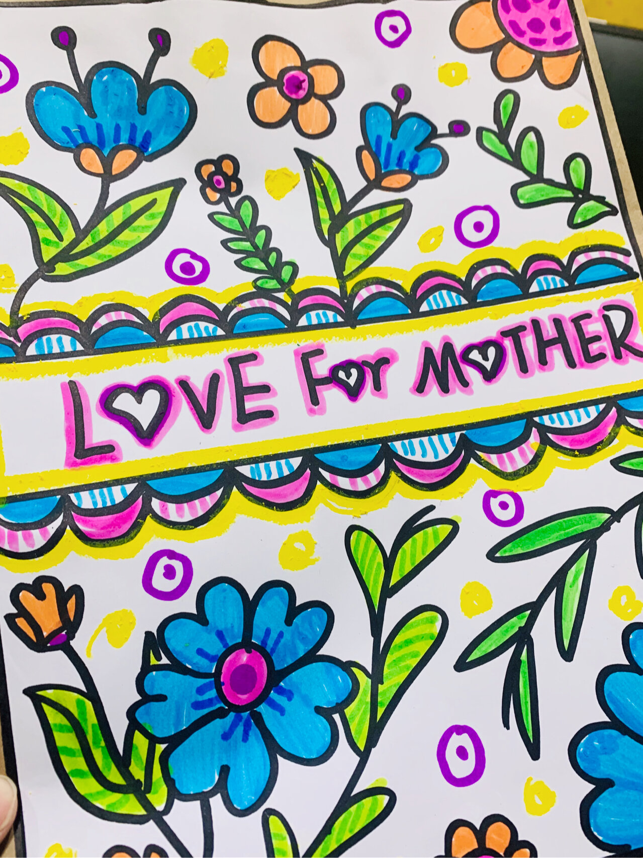 少儿美术《手绘袋子