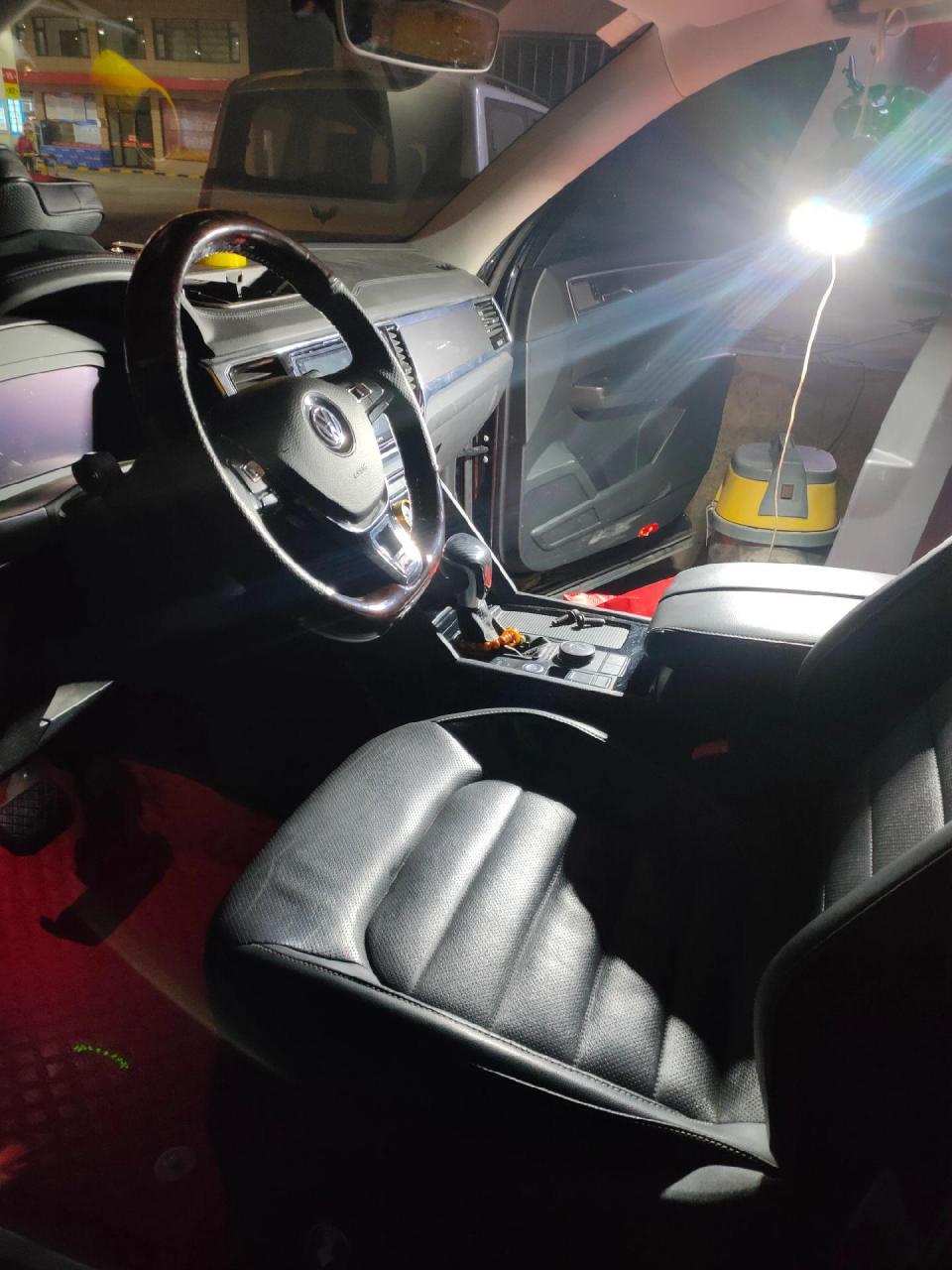 大众途昂,更换360全景导航一体机上车,付驾驶座椅修复!