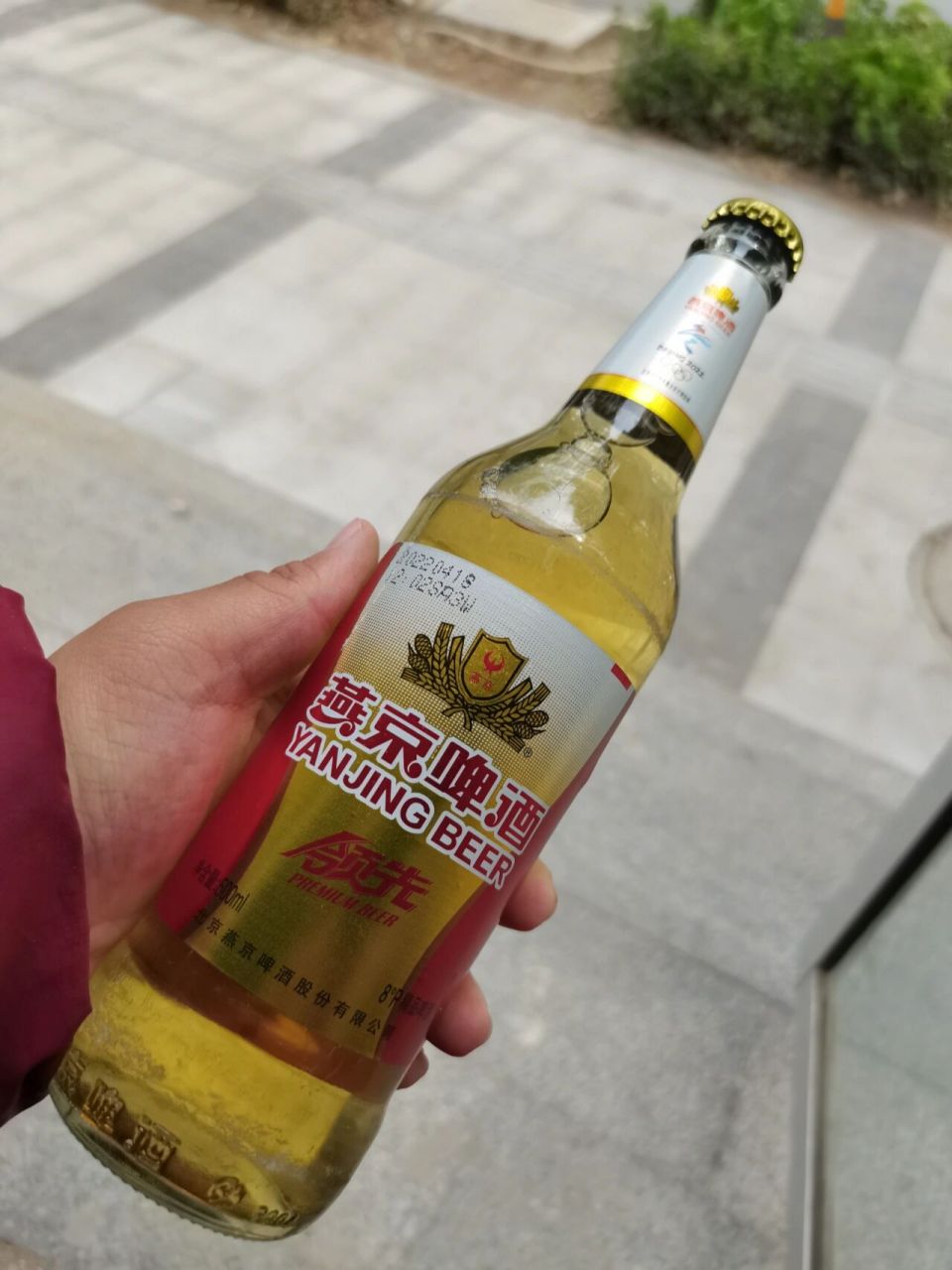 燕京啤酒实拍图片图片