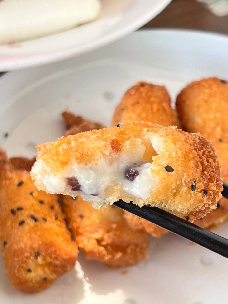 油炸冰淇淋和油炸鲜奶我都听说过,油炸双皮奶到底是什么黑暗料理　!