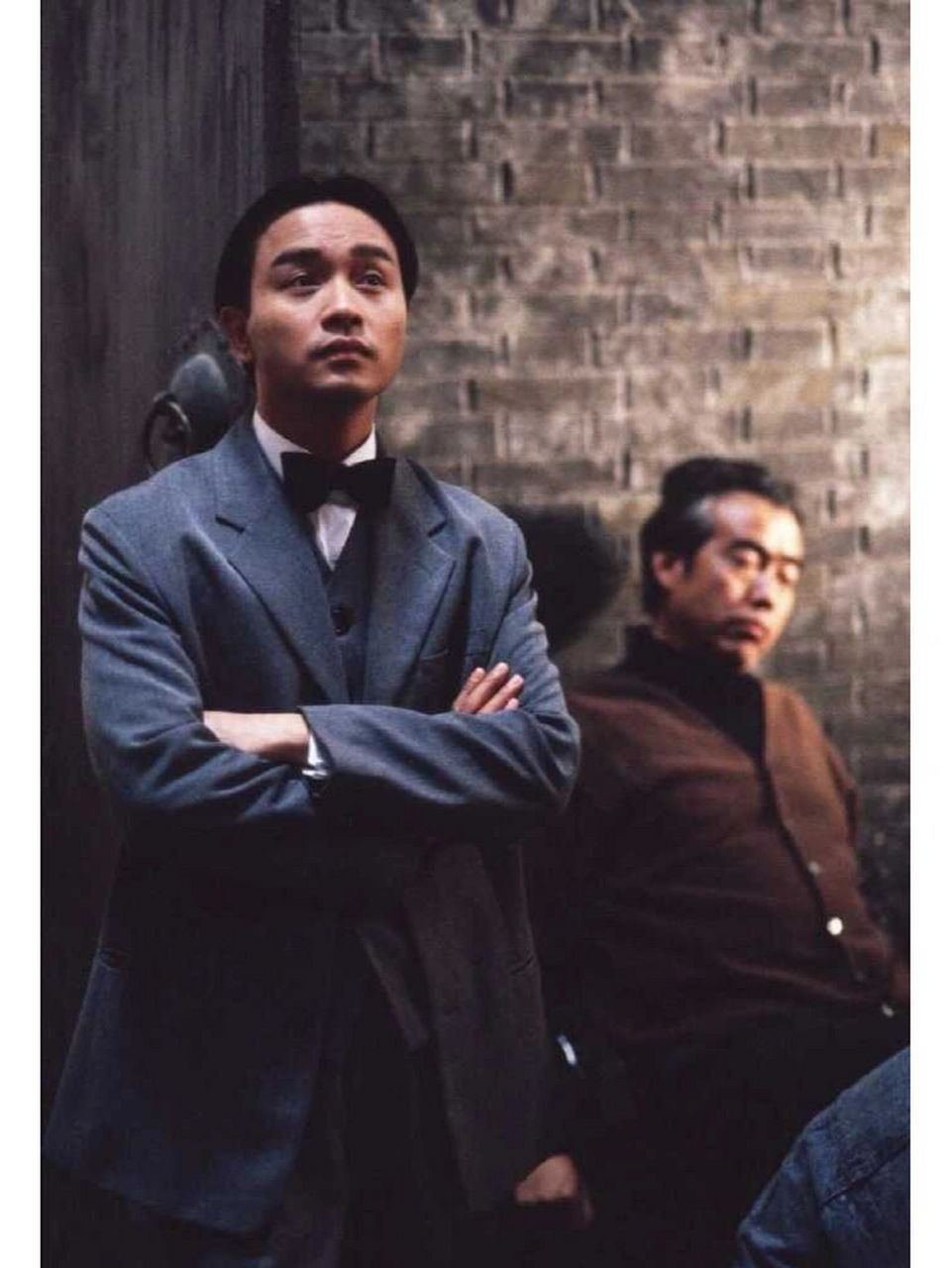 《风月》片场的张国荣和陈凯歌 #老照片# #张国荣# #陈凯歌