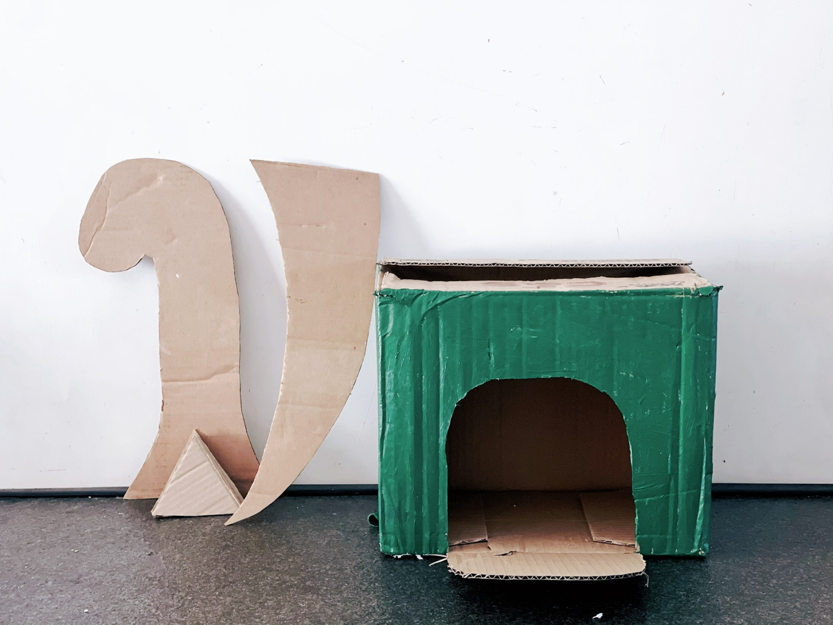 幼儿园亲子户外玩教具制作 | 恐龙曲棍球 94准备材料:纸箱,颜料