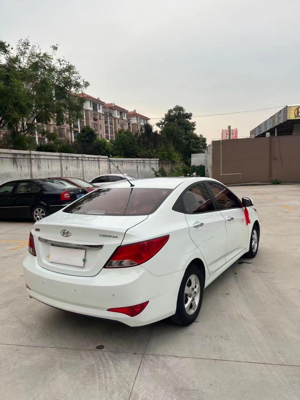 一手2016年现代瑞纳最顶配1.