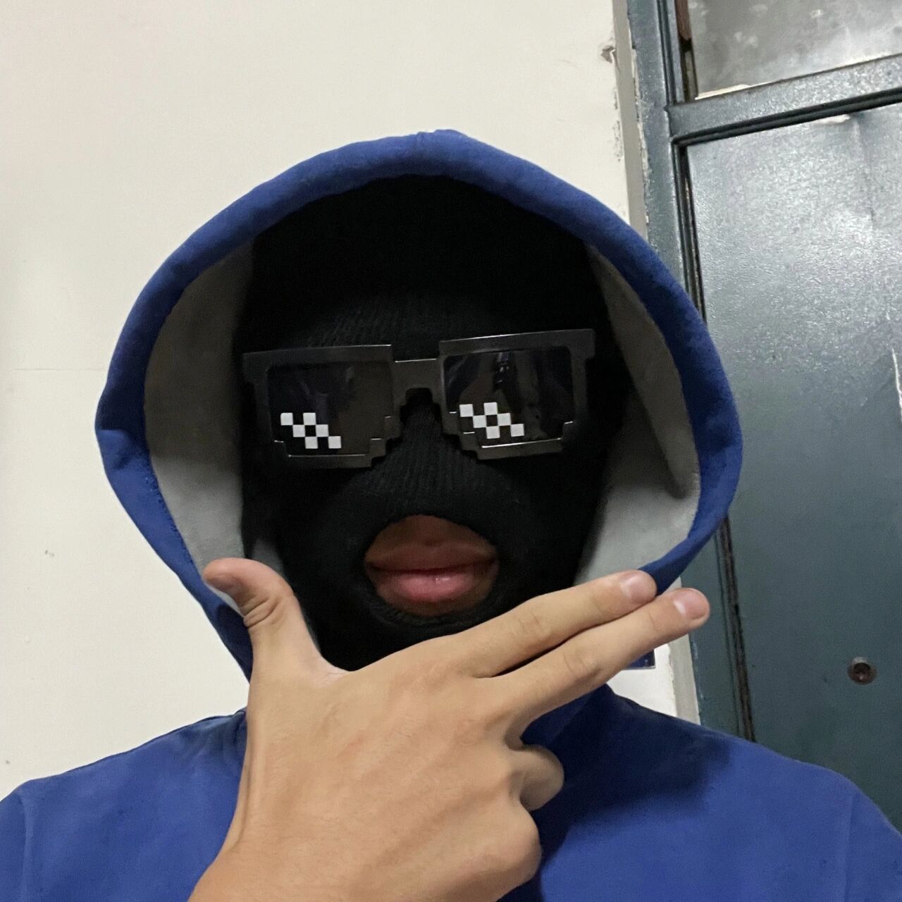 沙雕男生头像 高级土匪头像