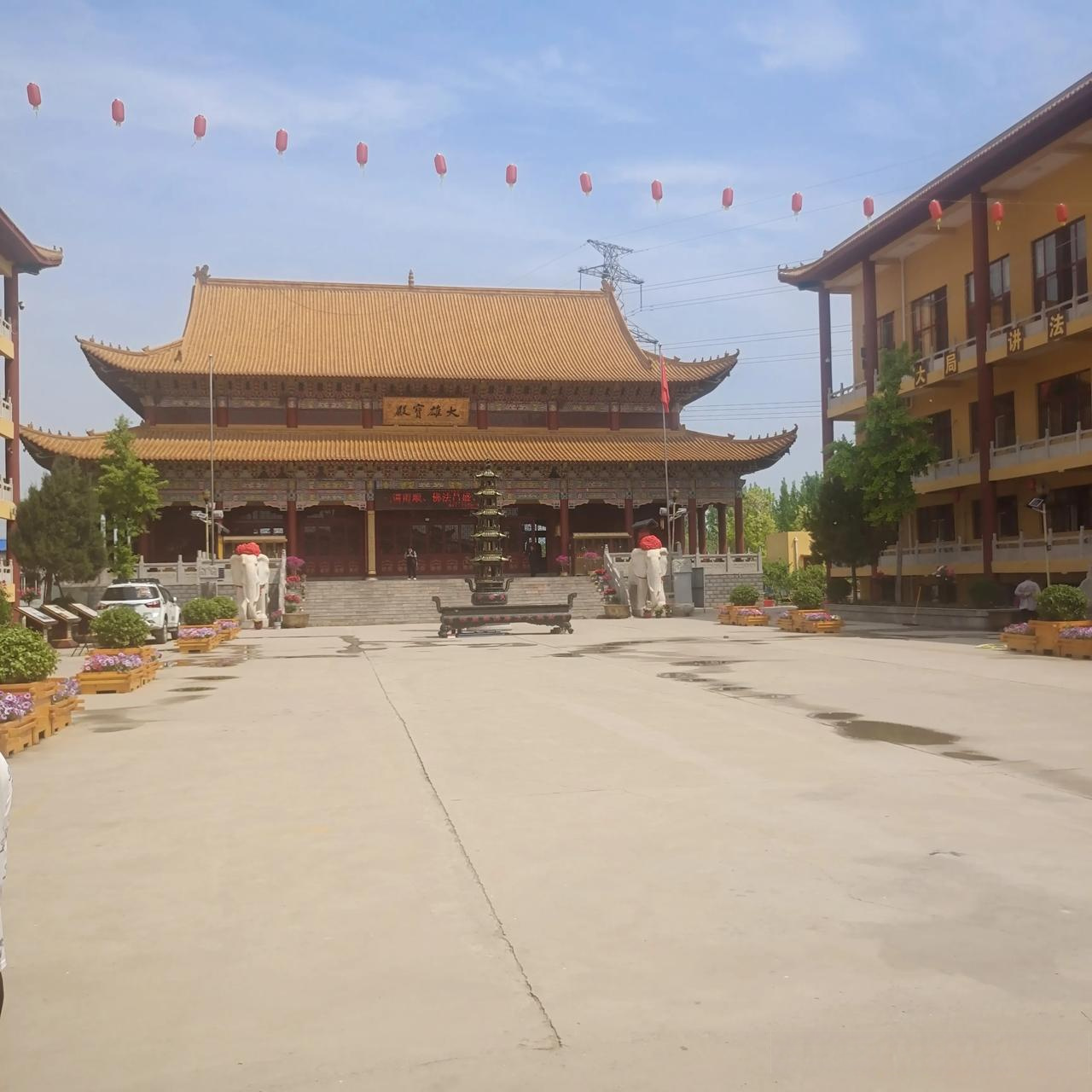 衡水天宁寺环境安逸,尼众慈祥位于桃城区赵圈镇胡家堂村东侧,距市区六