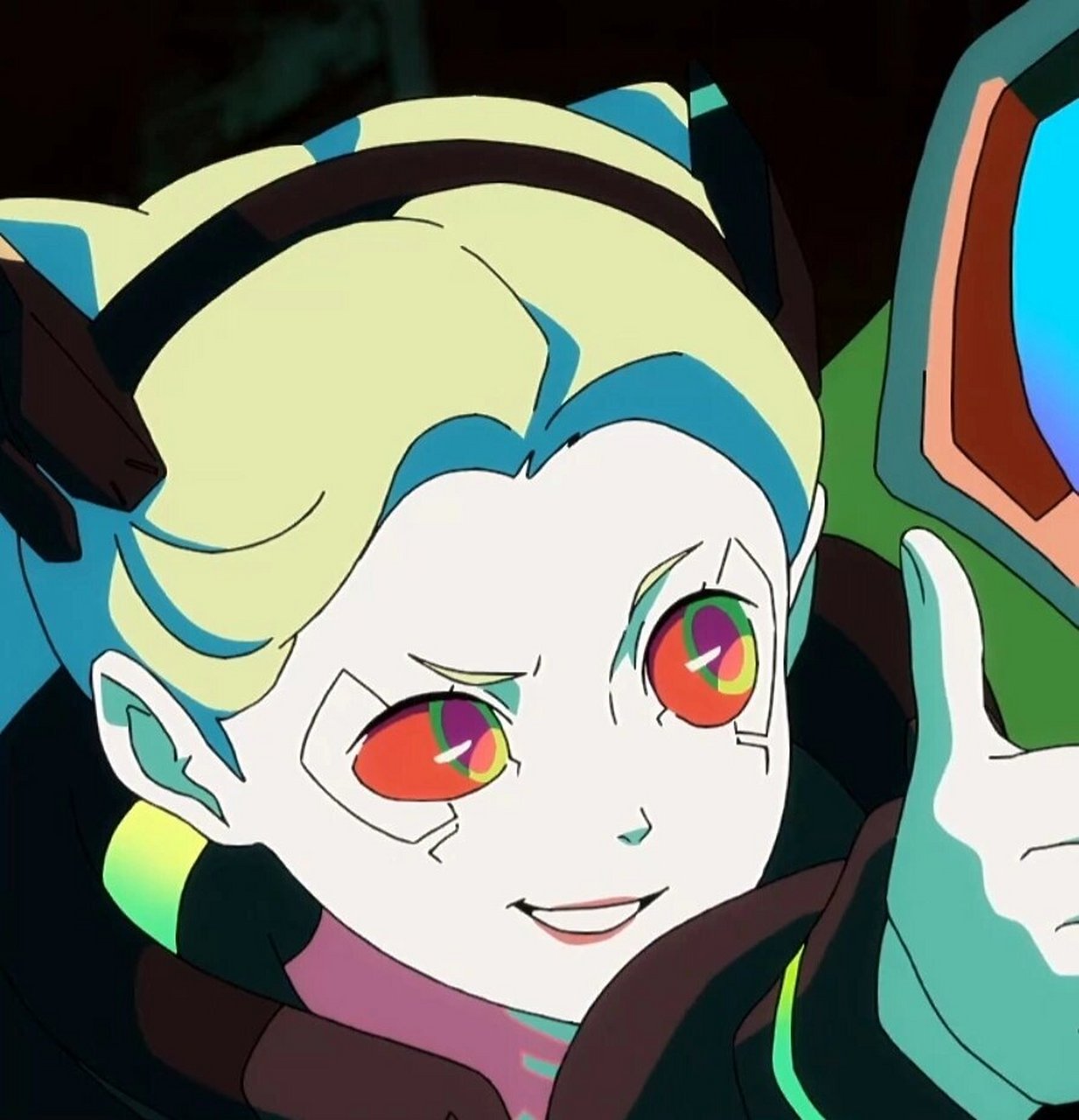 自截头像丽贝卡 我的rebecca啊 被一脚踩裂开了我真的哭死[流泪]