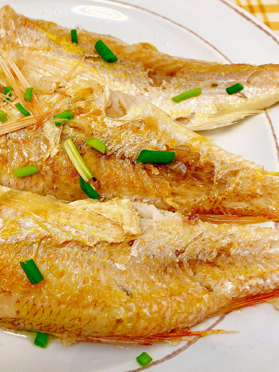 95外酥里嫩香煎红杉鱼73附挑鱼,煎鱼小技巧!