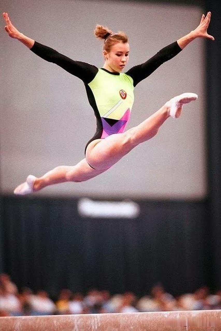 前苏联"体操皇后":博金斯卡娅 说到博金斯卡娅,可能喜爱体操的观众