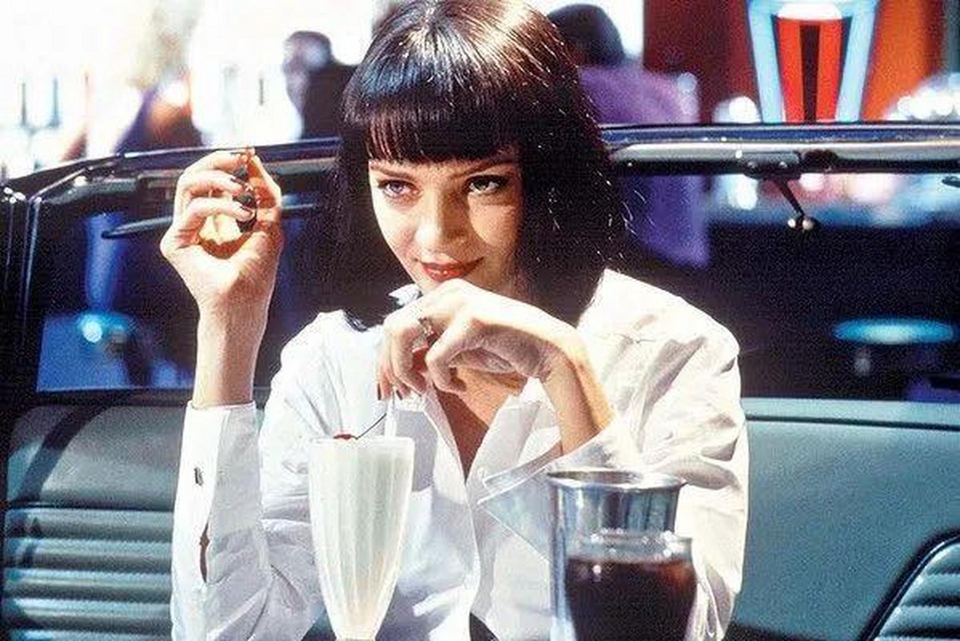 《低俗小说》uma thurman 饰演的 mia 是电影中的灵魂配角.