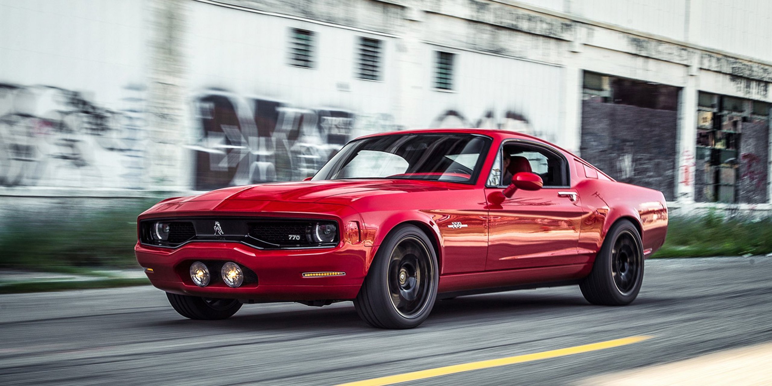 67野马recreation  传统:2015 equus bass ls9 v8,640匹,百公里加速3
