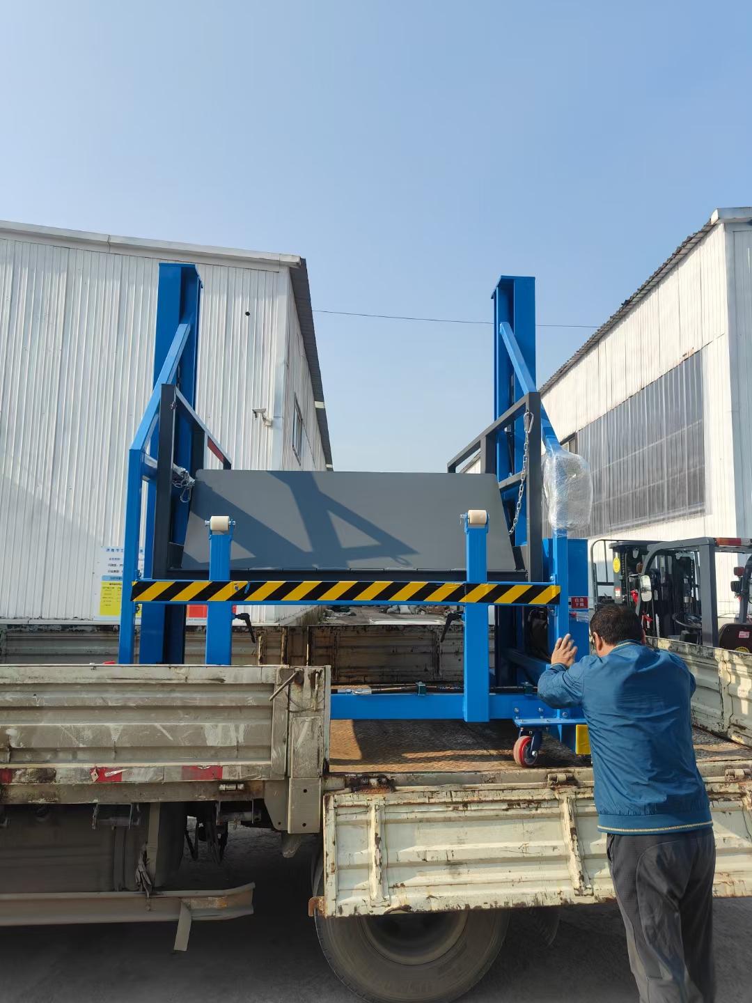 移动卸车升降平台可升降工作台 液压升降平台 卸料平台 装卸货神器