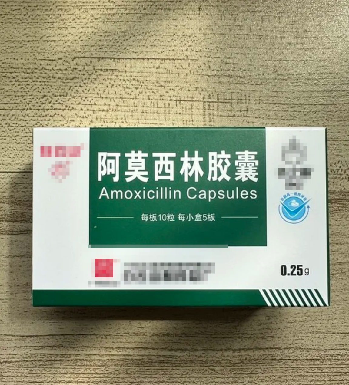 耳朵后面骨头疼最常见的原因是乳突炎,淋巴结肿大或者皮肤感染