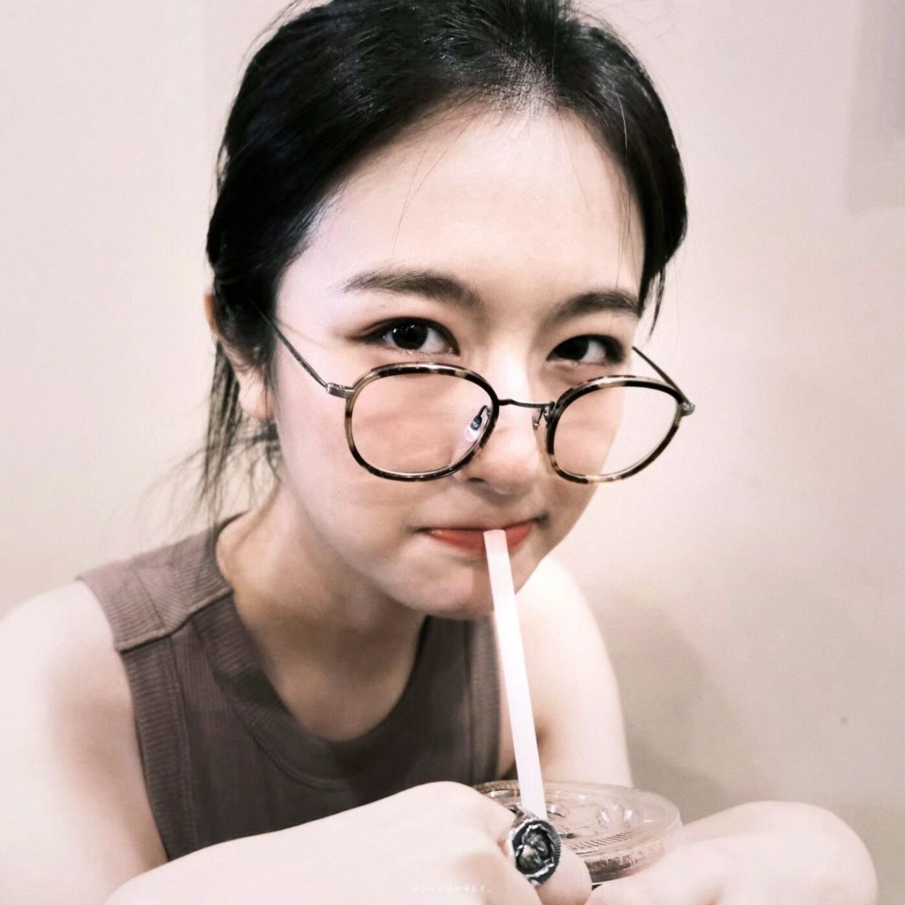 李兰迪超级美式头像 漂亮妹妹谁不爱!